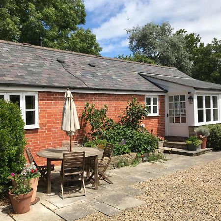 Norburton Hall Cottages ブリッドポート エクステリア 写真