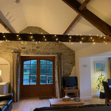Norburton Hall Cottages ブリッドポート エクステリア 写真