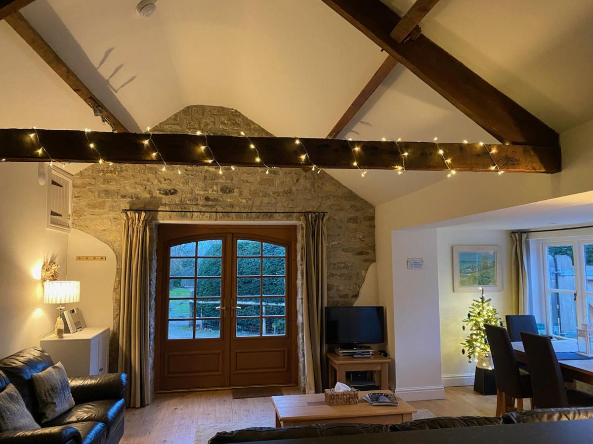 Norburton Hall Cottages ブリッドポート エクステリア 写真